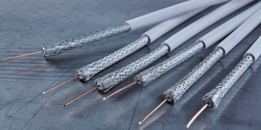 Kabel- und Steckverbinder bei E.TEC GmbH in Bad Lobenstein